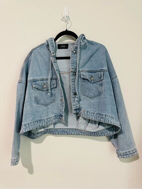Cider Light Blue Cropped Hooded Denim Jacket